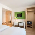 Nh Potsdamer Platz 4*