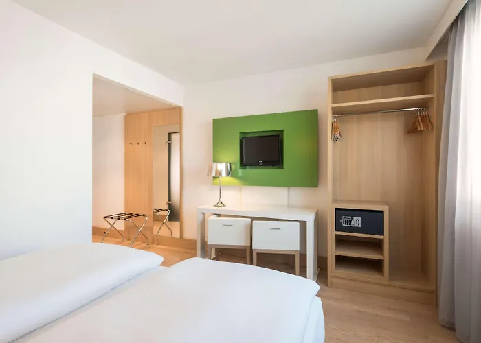 Nh Potsdamer Platz 4* Βερολίνο