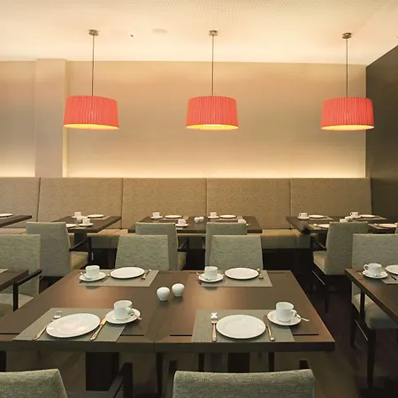 Nh Potsdamer Platz 4* Berlin