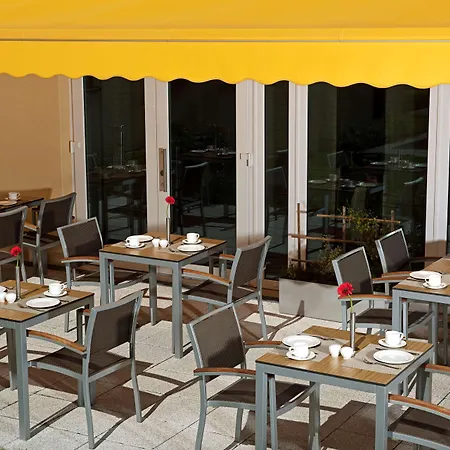 Nh Potsdamer Platz Hotell 4*